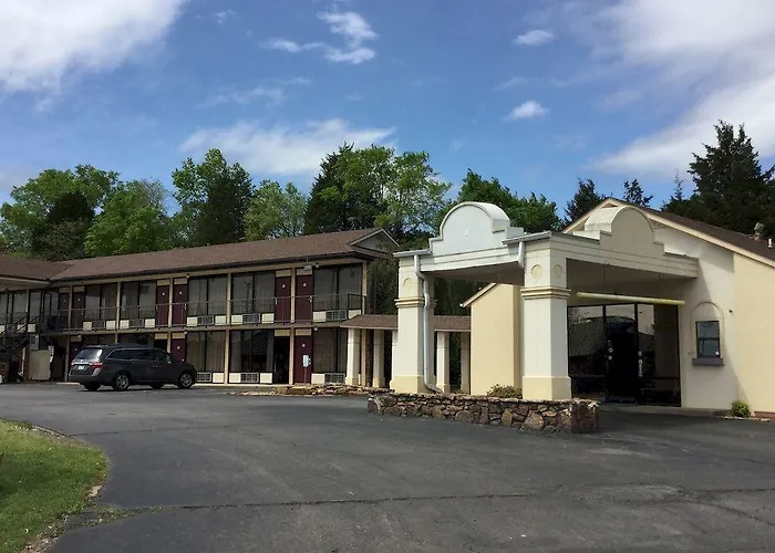 Sunset Inn Clarksville